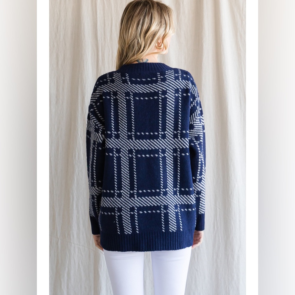 Sweater - Picture 3 of 4